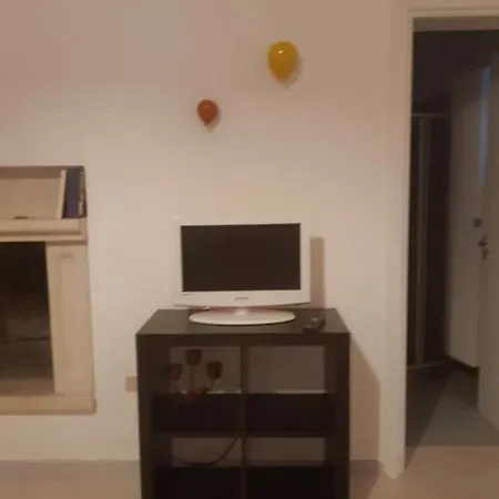 La Casina Di Laura Apartment